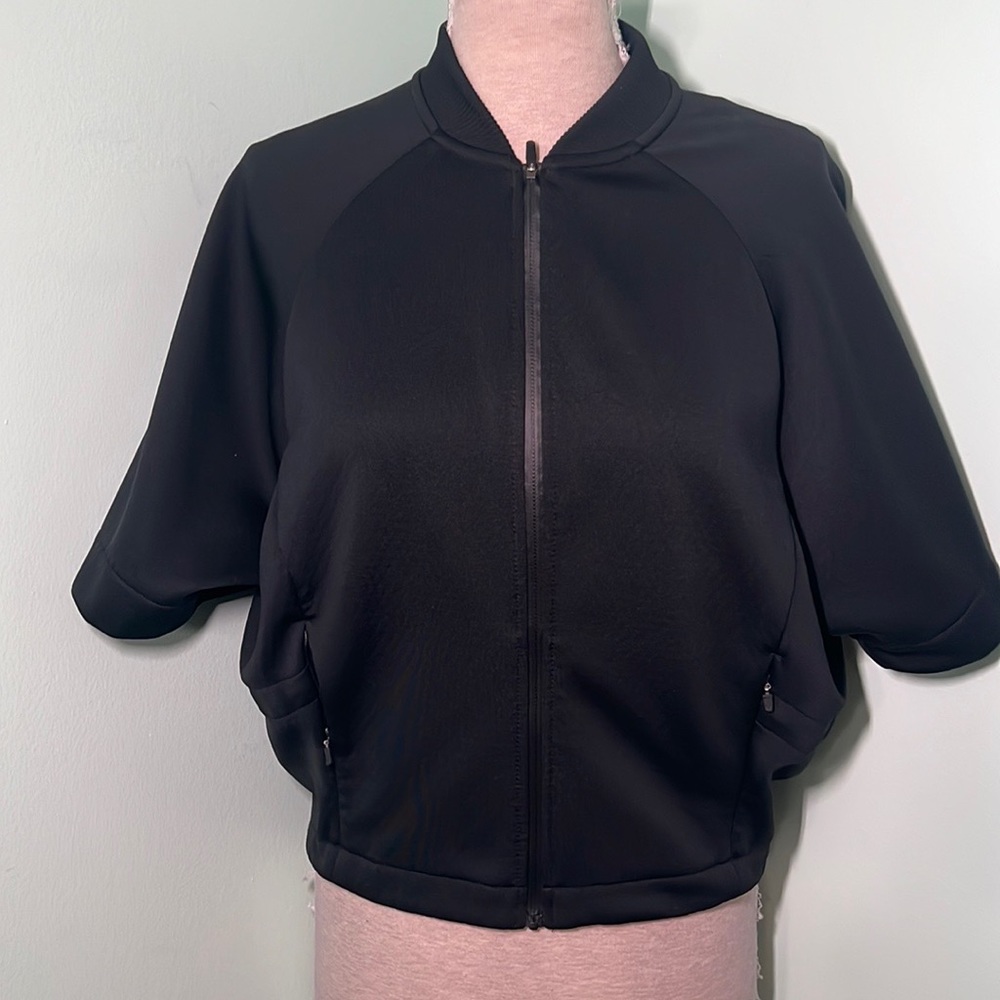 Nike elbow sleeve zip up jacket